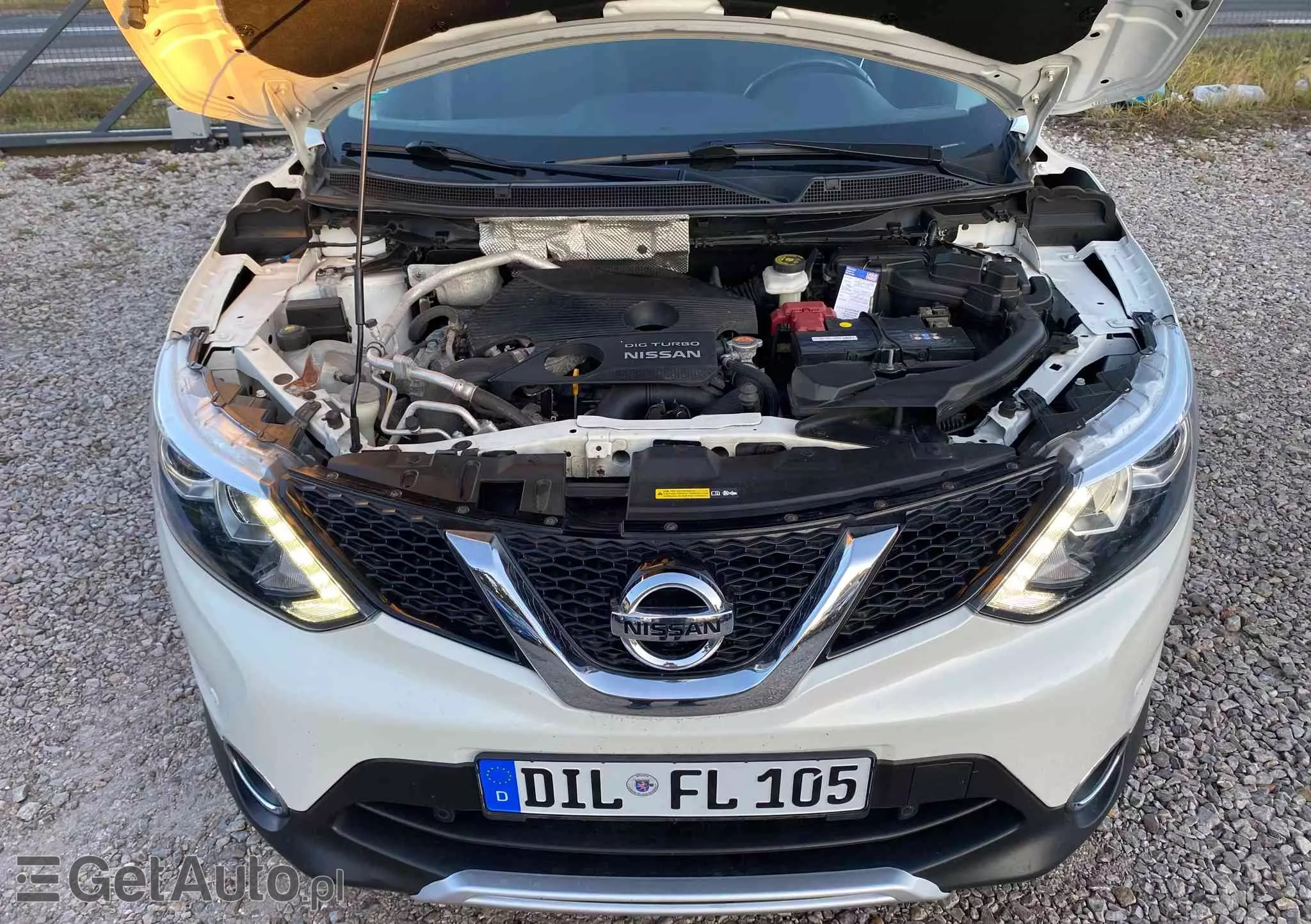 NISSAN Qashqai 1.6 DIG-T N-Connecta