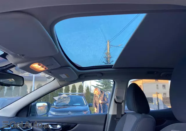 NISSAN Qashqai 1.6 DIG-T N-Connecta