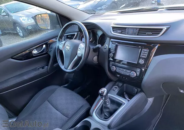 NISSAN Qashqai 1.6 DIG-T N-Connecta