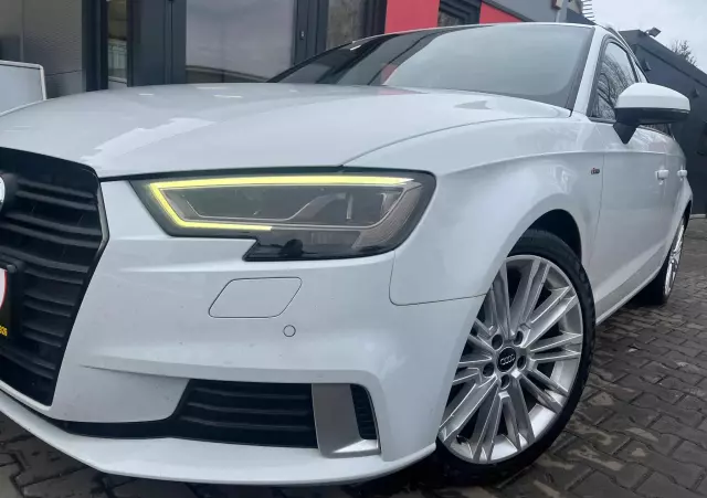 AUDI A3 1.6 TDI Sportback (clean diesel) S line Sportpaket