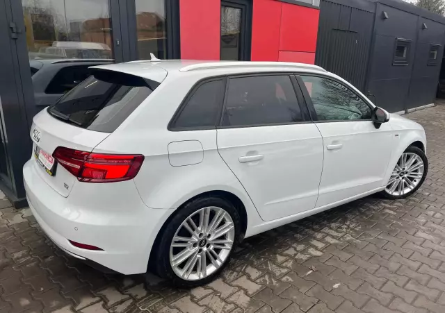 AUDI A3 1.6 TDI Sportback (clean diesel) S line Sportpaket