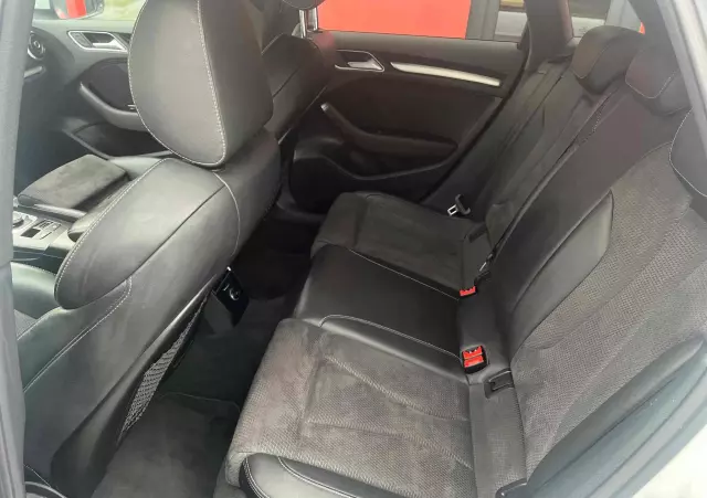 AUDI A3 1.6 TDI Sportback (clean diesel) S line Sportpaket