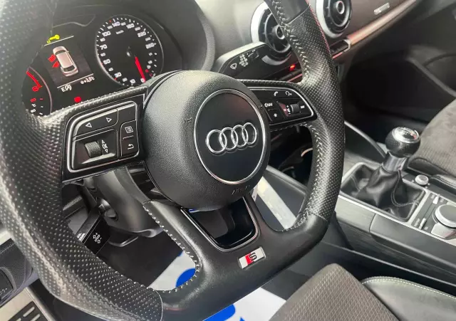 AUDI A3 1.6 TDI Sportback (clean diesel) S line Sportpaket