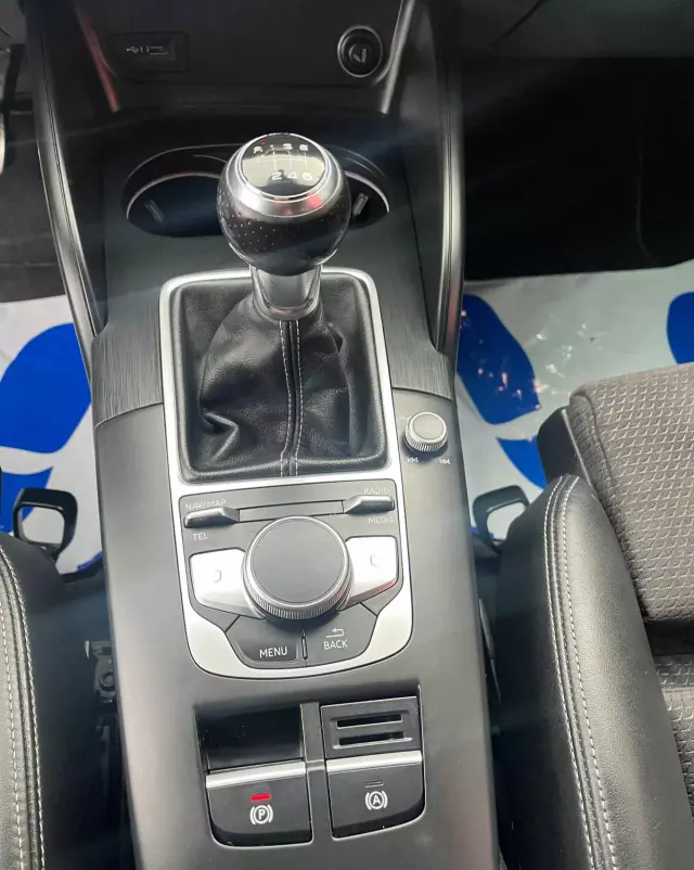 AUDI A3 1.6 TDI Sportback (clean diesel) S line Sportpaket