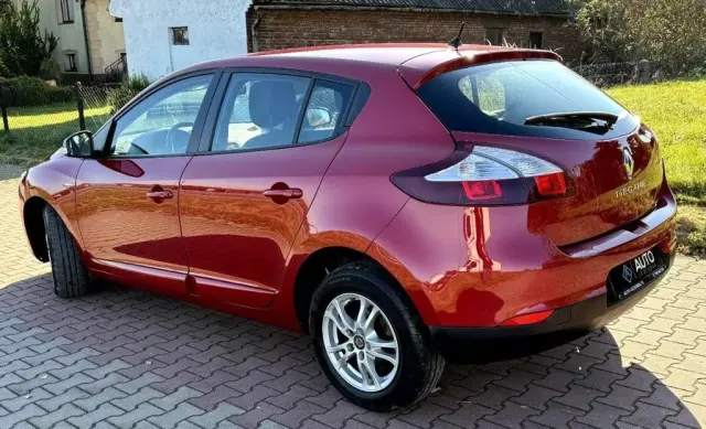 RENAULT Megane 