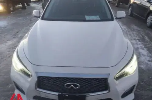 INFINITI Q50 