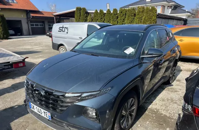 HYUNDAI Tucson 