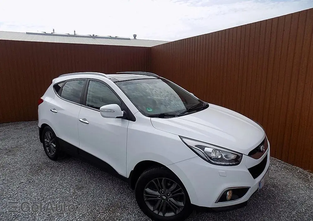 HYUNDAI Ix35 Blue 1.6 2WD Finale Gold