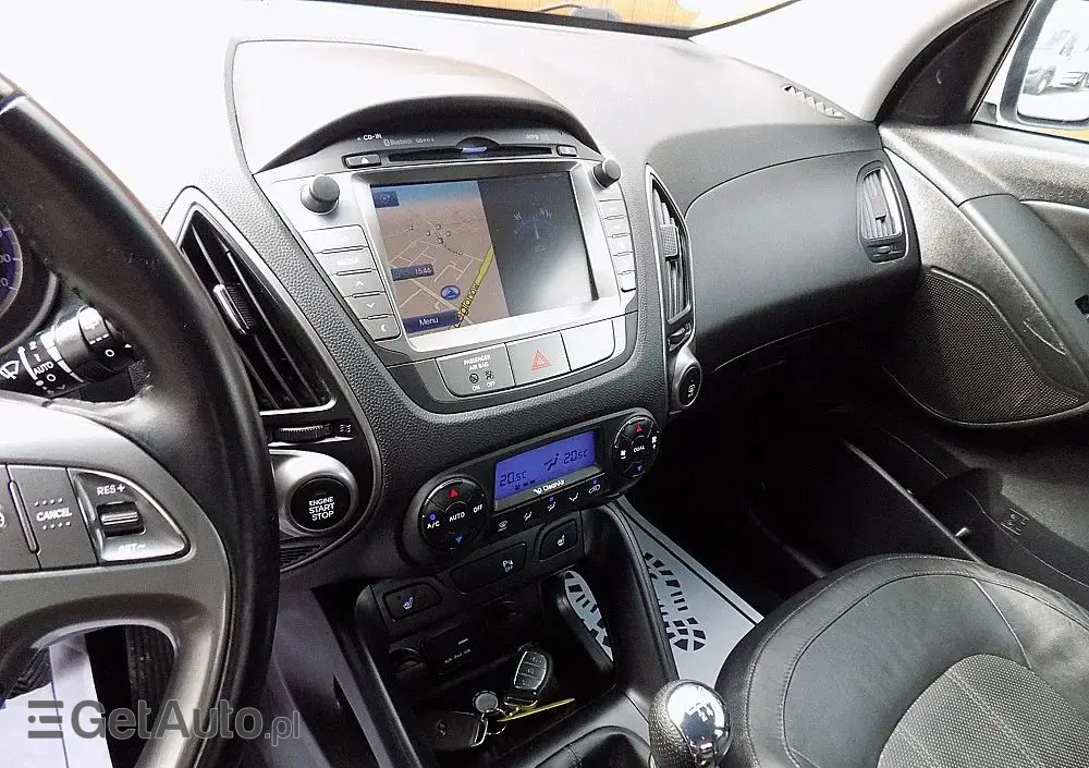 HYUNDAI Ix35 Blue 1.6 2WD Finale Gold