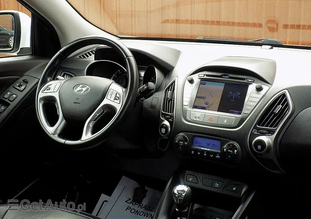 HYUNDAI Ix35 Blue 1.6 2WD Finale Gold