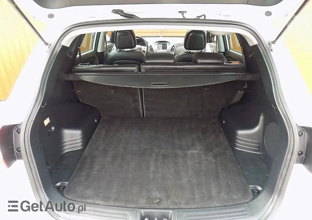 HYUNDAI Ix35 Blue 1.6 2WD Finale Gold