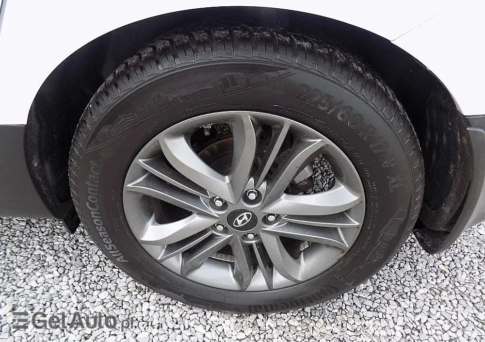 HYUNDAI Ix35 Blue 1.6 2WD Finale Gold