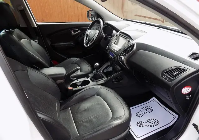 HYUNDAI Ix35 Blue 1.6 2WD Finale Gold