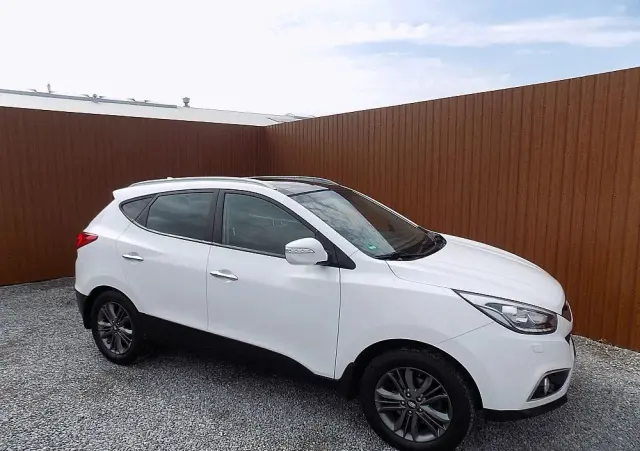 HYUNDAI Ix35 Blue 1.6 2WD Finale Gold