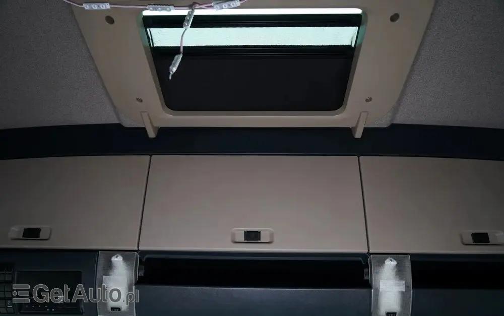 MAN TGX 18.470 / LOW DECK / MEGA / REGULOWANE SIODŁO / 2020 ROK / NA 