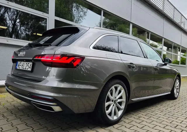 AUDI A4 Avant 40 TFSI mHEV Advanced S tronic