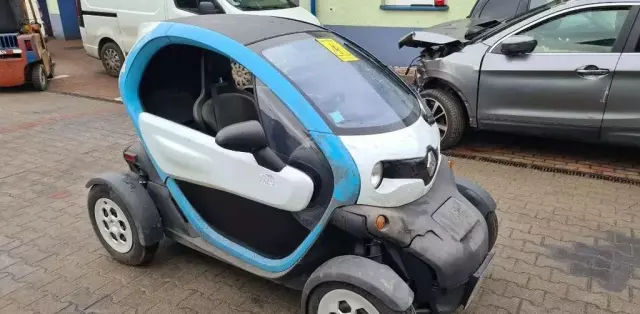 RENAULT Twizy 