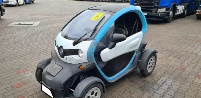 RENAULT Twizy 
