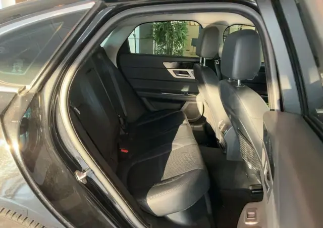 JAGUAR XF 20d AWD Prestige