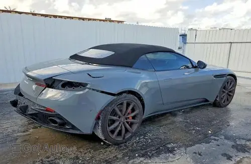 ASTON MARTIN DB11 