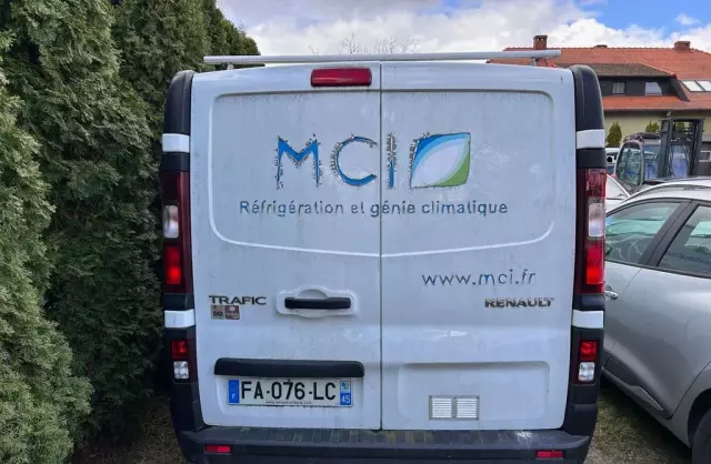 RENAULT Trafic 
