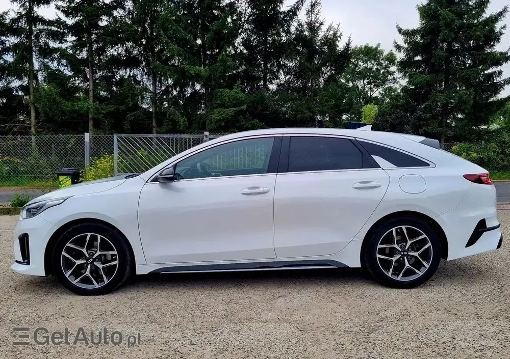 KIA ProCeed 1.6 CRDi DCT7 SCR GT LINE