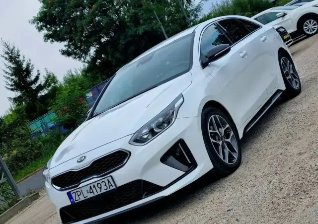 KIA ProCeed 1.6 CRDi DCT7 SCR GT LINE