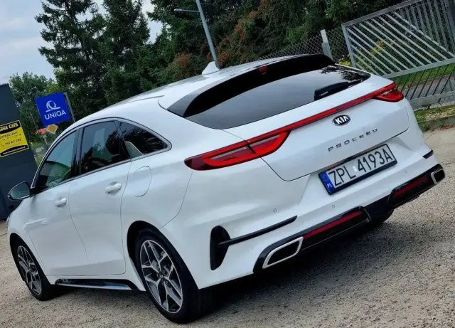 KIA ProCeed 1.6 CRDi DCT7 SCR GT LINE