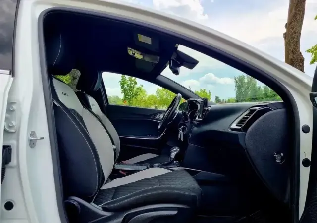 KIA ProCeed 1.6 CRDi DCT7 SCR GT LINE