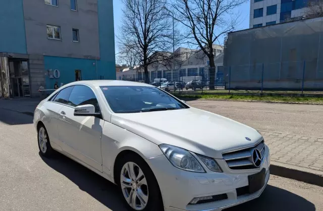 MERCEDES-BENZ Klasa E 