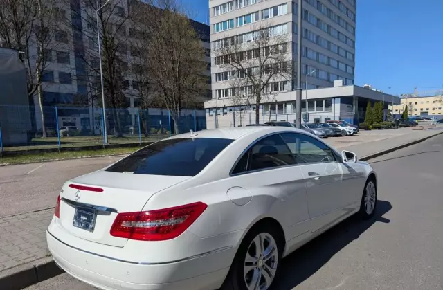 MERCEDES-BENZ Klasa E 