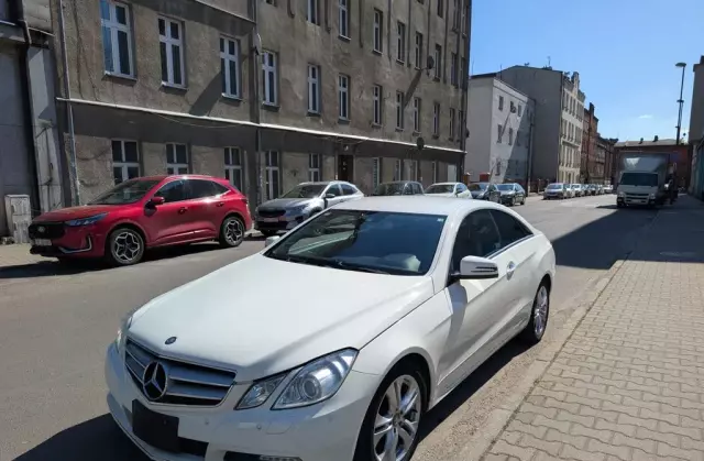 MERCEDES-BENZ Klasa E 