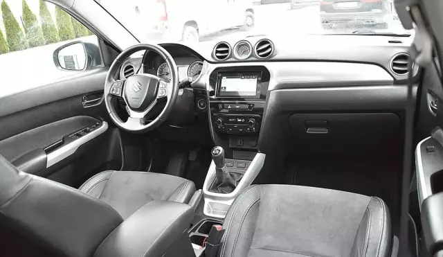 SUZUKI Vitara 