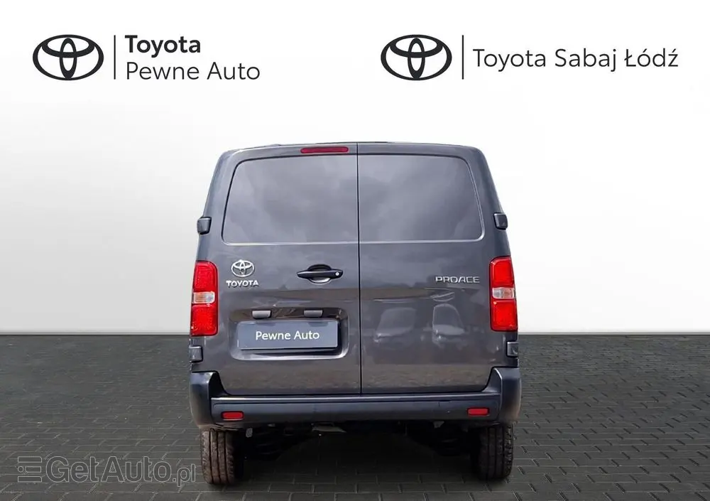 TOYOTA PROACE 