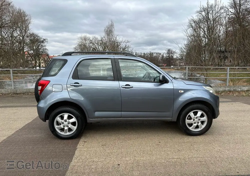 DAIHATSU Terios 2WD Top Limited