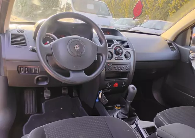 RENAULT Megane 1.4 Authentique