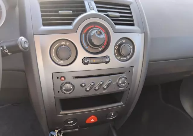 RENAULT Megane 1.4 Authentique