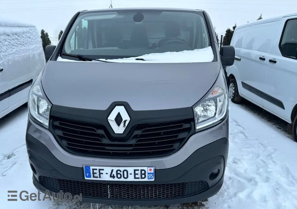 RENAULT Trafic 