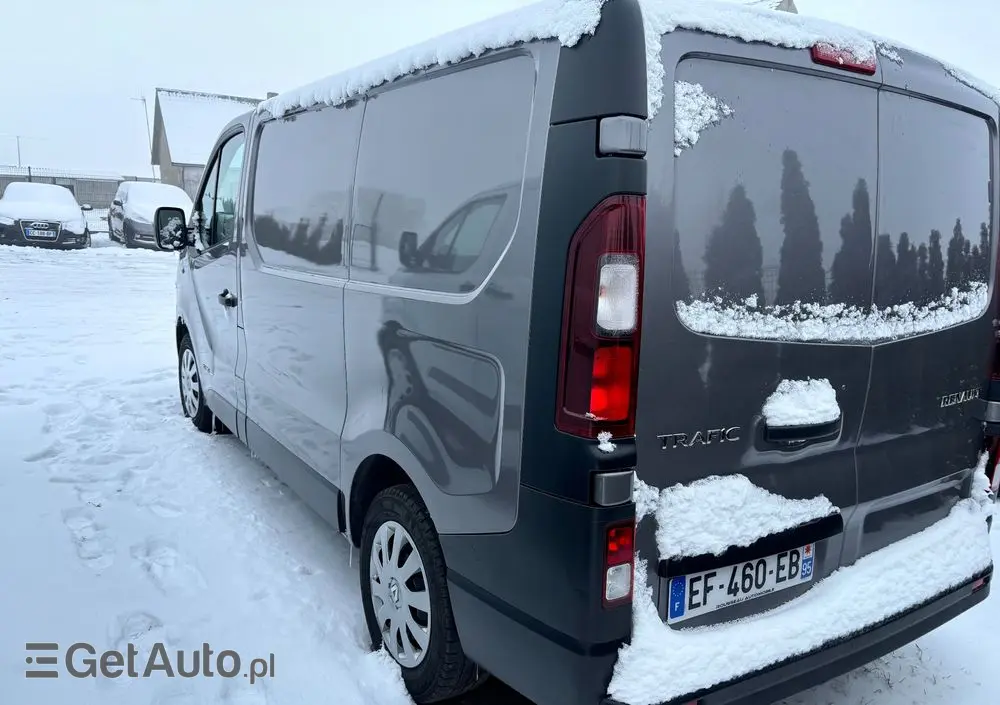 RENAULT Trafic 