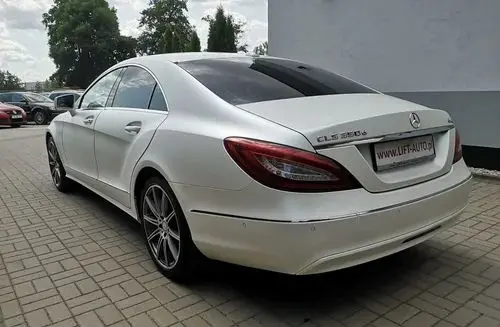 MERCEDES-BENZ CLS 