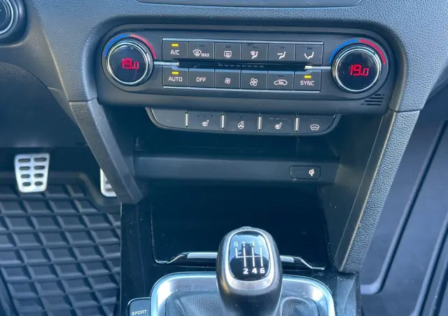 KIA ProCeed 1.6 T-GDI GT