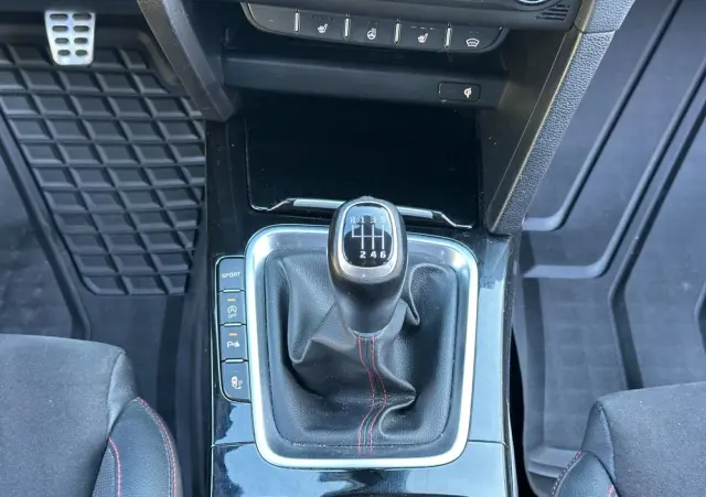 KIA ProCeed 1.6 T-GDI GT