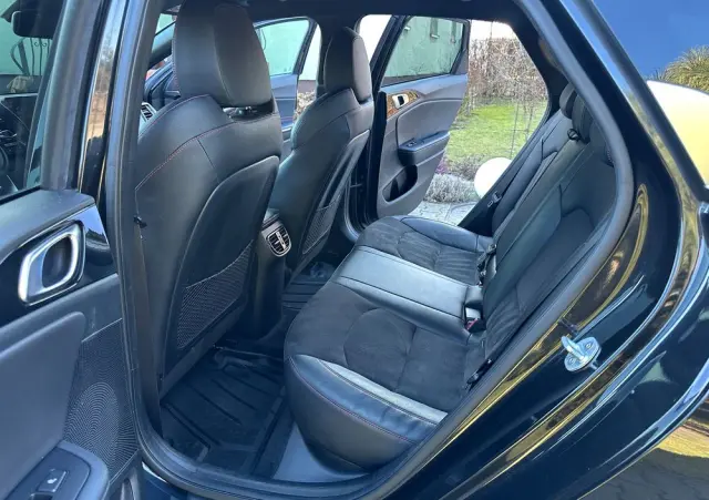 KIA ProCeed 1.6 T-GDI GT