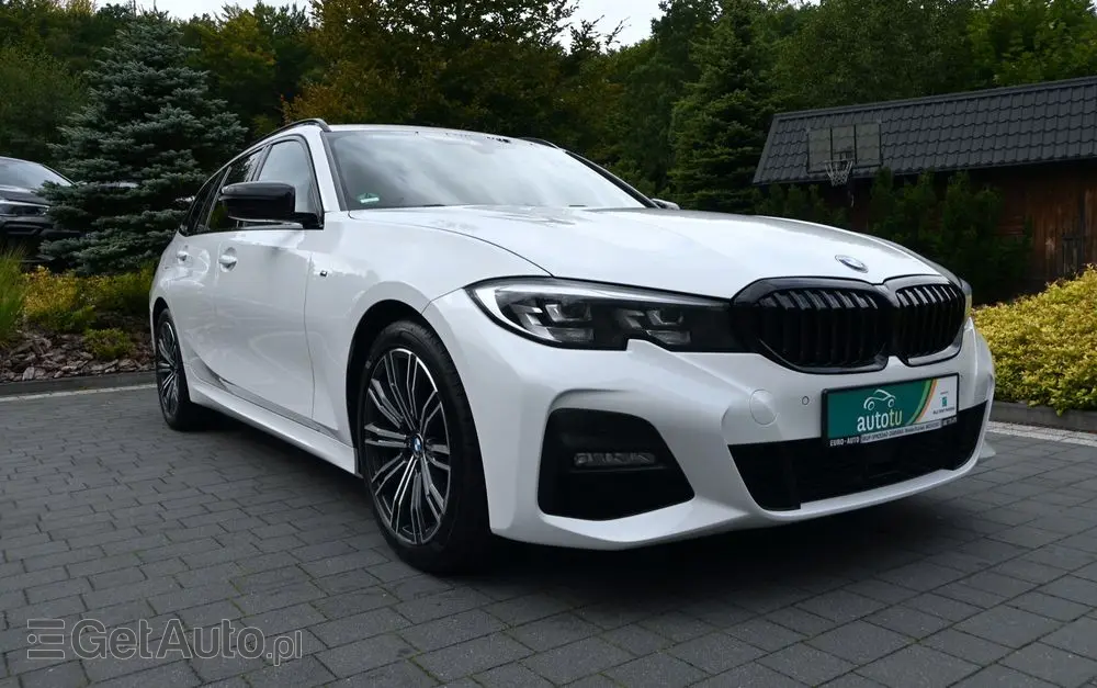 BMW Seria 3 320d xDrive Edition M Sport Shadow