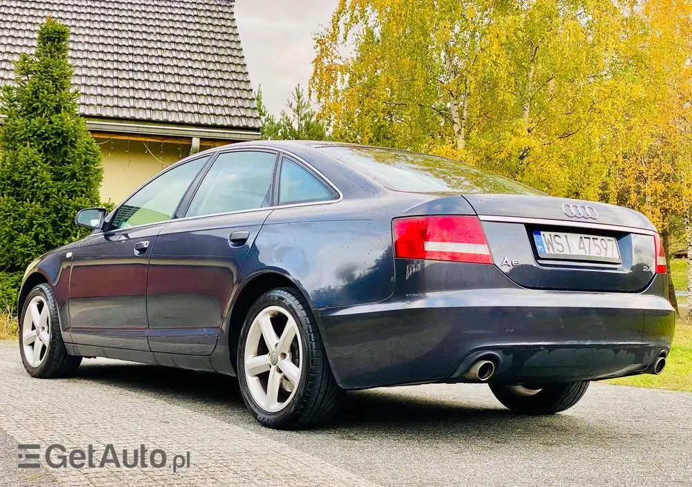 AUDI A6 Limousine 