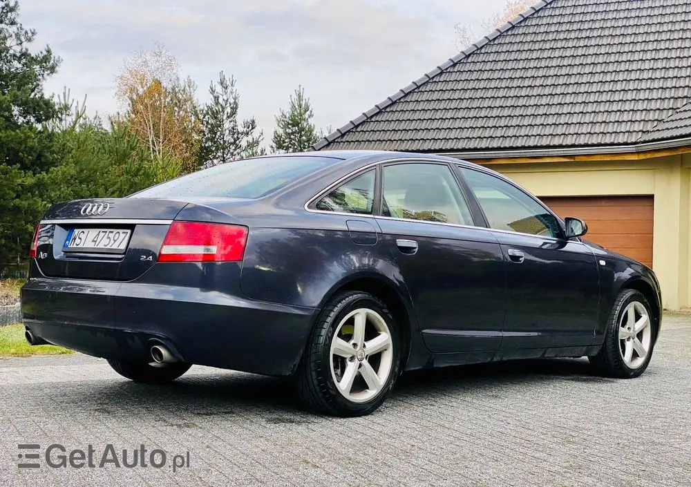 AUDI A6 Limousine 