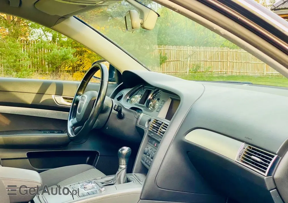 AUDI A6 Limousine 