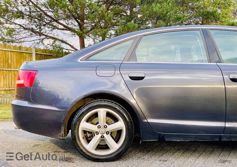 AUDI A6 Limousine 