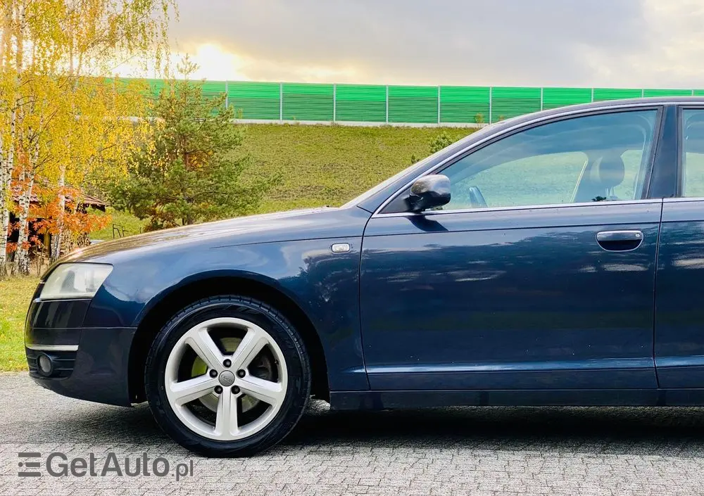 AUDI A6 Limousine 