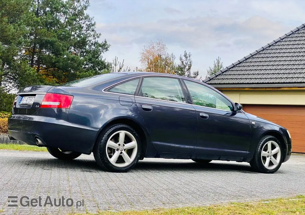 AUDI A6 Limousine 